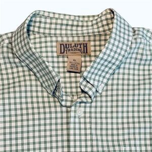 Duluth Trading Co Men's XL Green Plaid Short Sleeve Button-Up Shirt